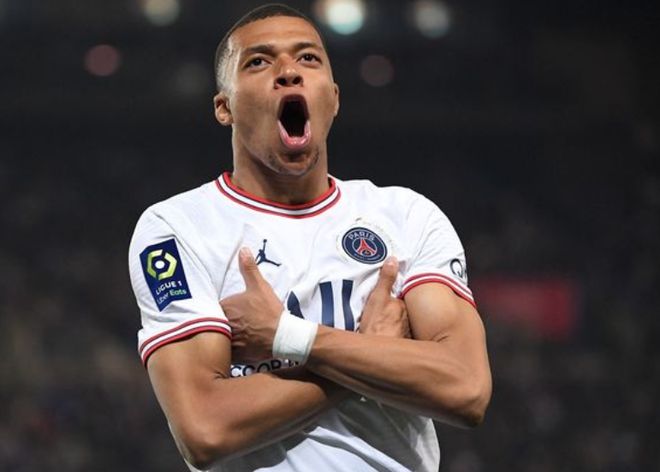 卡恩：近13个赛季德甲拜仁12次夺冠，从长远看这是不健康的