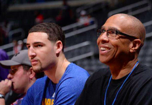 泰州队主帅：曾被贴上傀儡标签，如今炼就笑对所有风雨的底气（泰州队主教练：走出傀儡质疑，如今底气十足笑迎风雨）